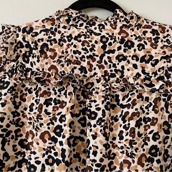 Maeve by Anthropologie Long sleeve Leopard print Ruffled Button Down Size 10p - Picture 4 of 8